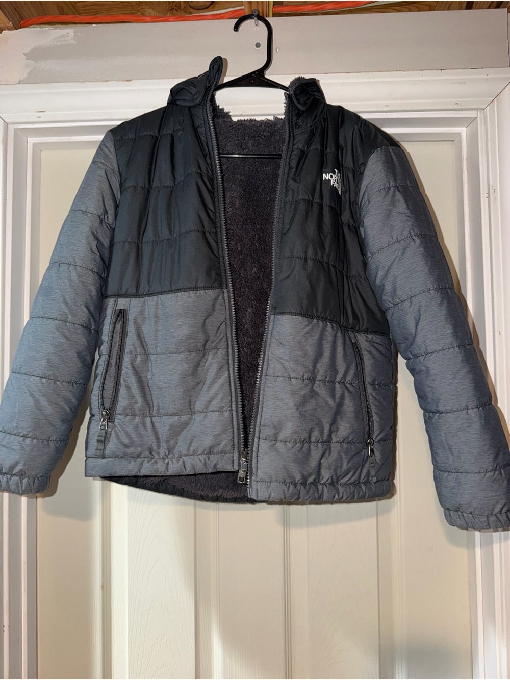 The North Face Kids Two-Tone Black & Gray Puffer Jacket